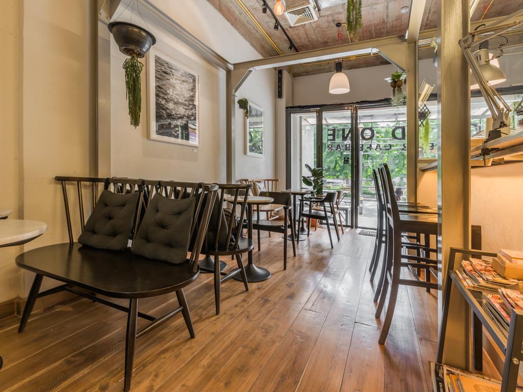 Хостел Good One Poshtel & Cafe Bar Бангкок Екстер'єр фото