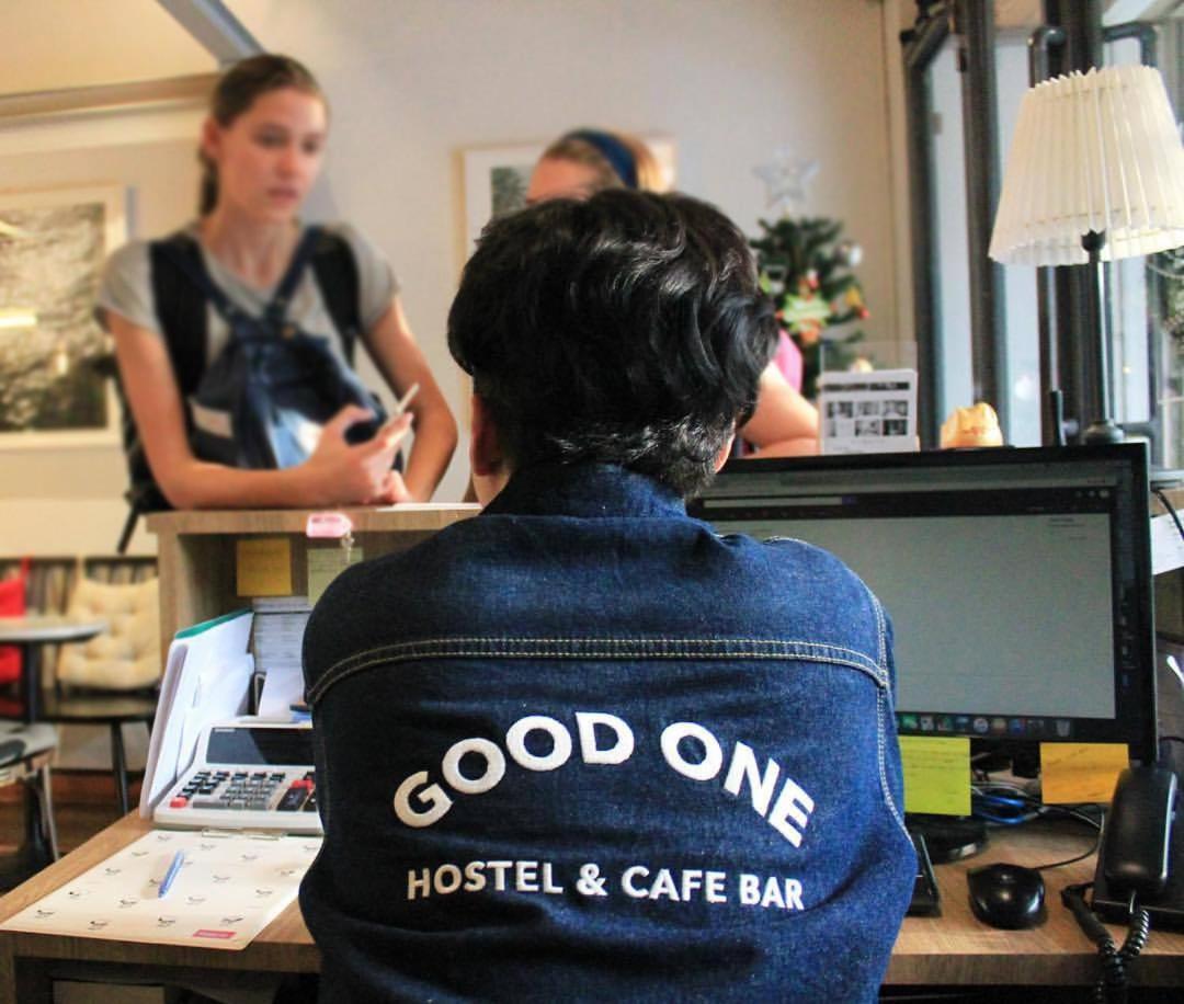 Хостел Good One Poshtel & Cafe Bar Бангкок Екстер'єр фото