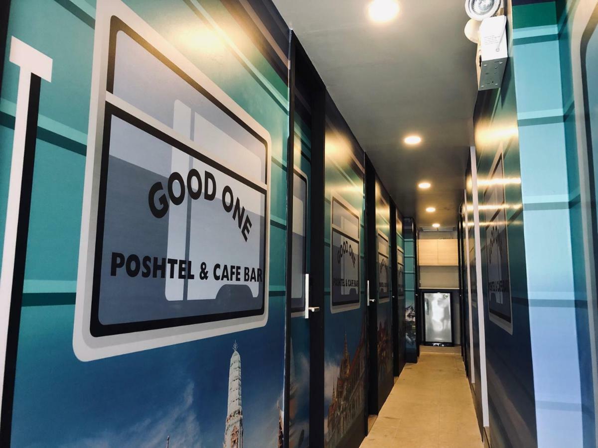 Хостел Good One Poshtel & Cafe Bar Бангкок Екстер'єр фото